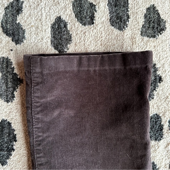 Calvin Klein Short 26” inseam  Stretchy Corduroy Jeans (10) - Picture 6 of 10